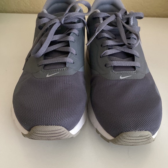 Nike Air Max Thea Shoes - Picture 3 of 6